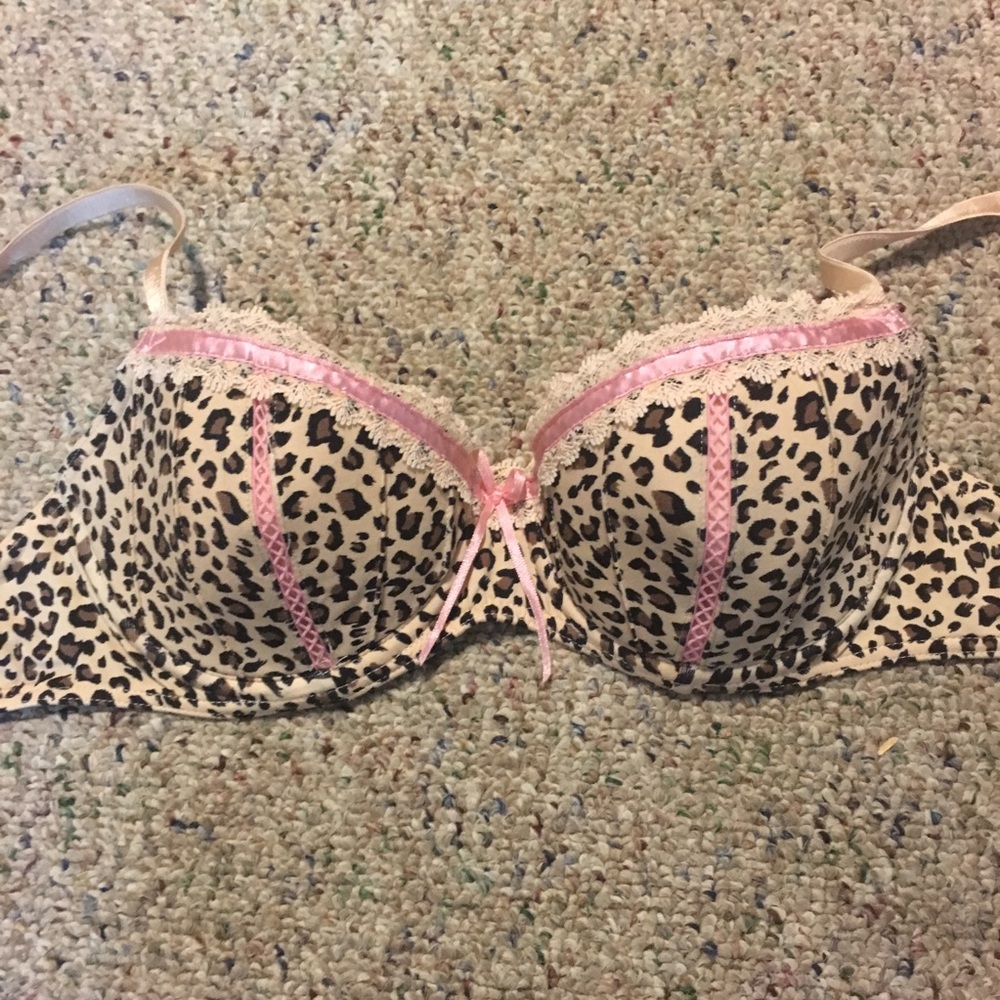 Candie’s 34B Leopard Print Bra